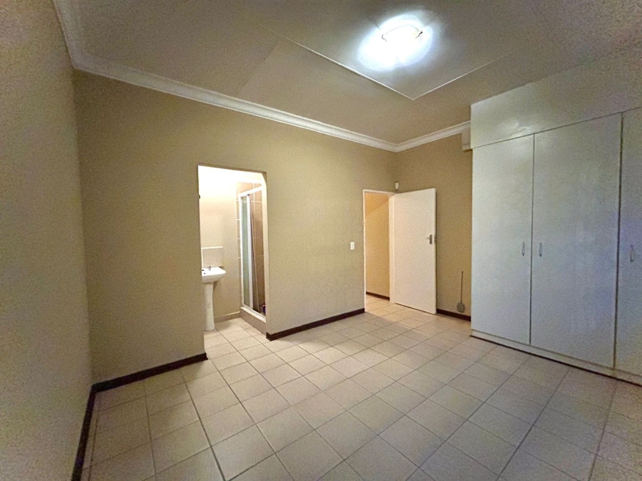 To Let 3 Bedroom Property for Rent in Waterval East North West